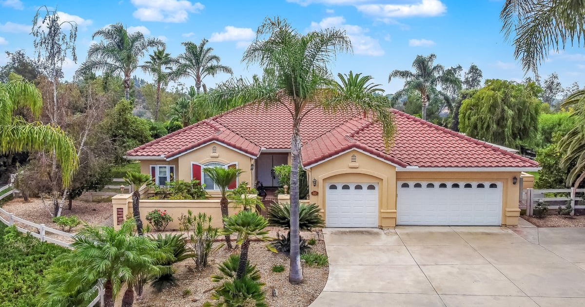 1390 Red Mountain Dam Dr, Fallbrook, CA