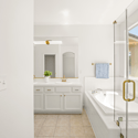 2711 E Shea Dr, Fresno, CA