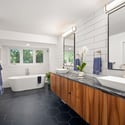 Private Suite Bath