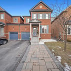 Photo of 339 Giddings Crescent, 804