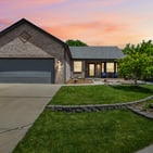 Photo of 882 S 14th Ave