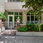Photo of 9 Bastion St.