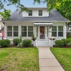 Photo of 1130 Larchmont Crescent
