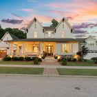 Photo of 452 Luray Way