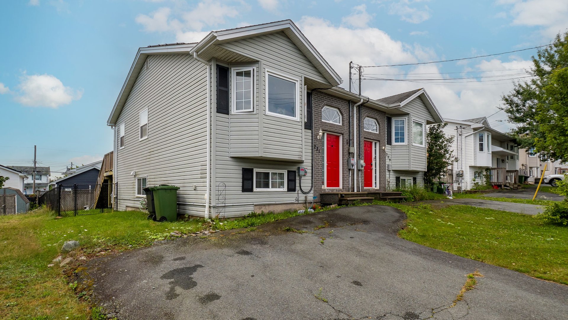 231 Jeep Crescent
