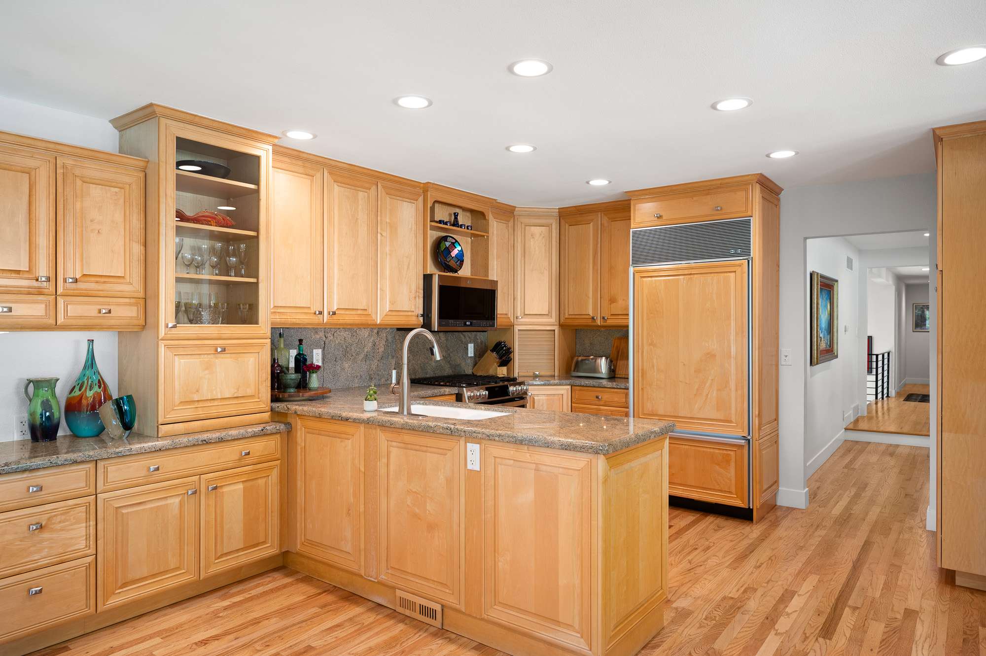 9 of 34. Kitchen