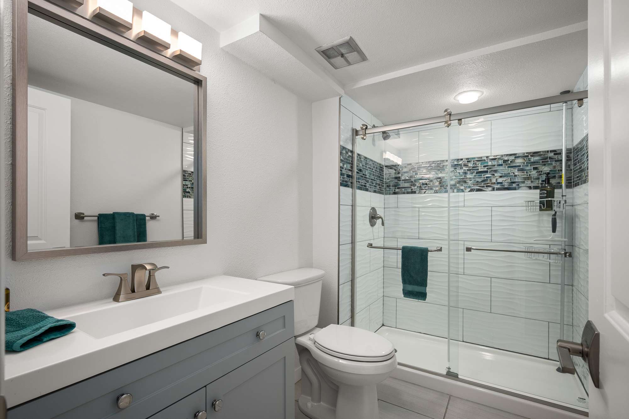 31 of 34. Lower Level Guest Bath