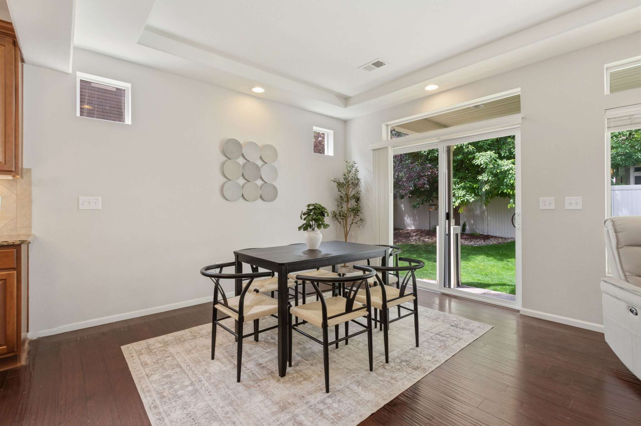9 of 34. Dine in the eat-in kitchen with plenty of table space.