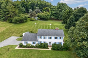 Downingtown East Schools * PLUS A 2-Acre Park-Like Setting!