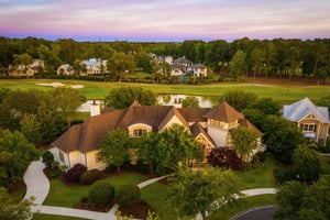 Parkside Estate with Stunning Views & Interiors