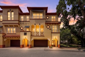 Luxury Coastal Living Walking Distance to Downtown Dunedin