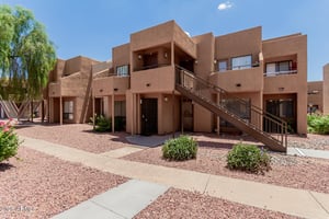 Modern Comfort Meets Effortless Living in Glendale
