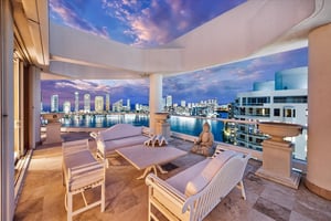 Exceptional two-story double penthouse in Aventura