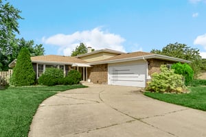 Beautiful Split-Level Home in Desirable Thornwood Estates