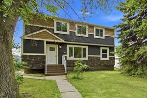 Immaculate & renovated 5 bedroom home in Allendale