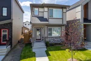 Move-in ready home on a quiet street in The Uplands