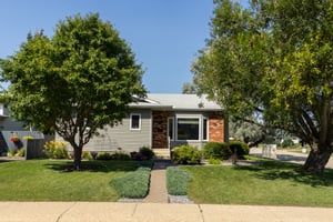 Beautifully maintained bungalow in Crawford Plains