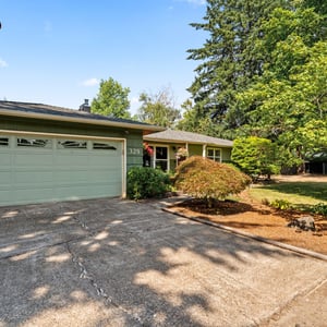 329 Moonlight Ave SE, Salem, OR