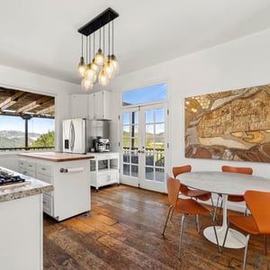 21254 Colina Dr, Topanga, CA