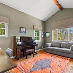 21254 Colina Dr, Topanga, CA