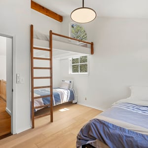 21254 Colina Dr, Topanga, CA