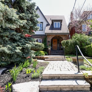 111 Glenview Avenue, Toronto, ON