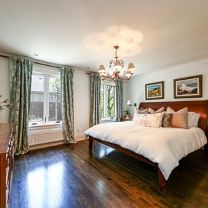 111 Glenview Avenue, Toronto, ON