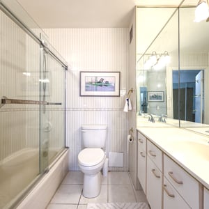 1300 Bloor Street #803, Mississauga, ON