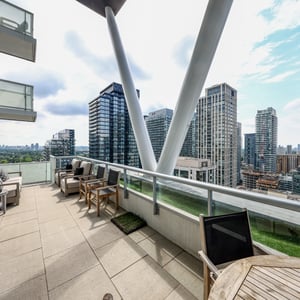 101 Erskine Avenue #2407, Toronto, ON
