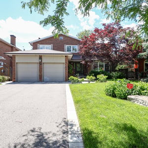 20 Carnegie Crescent, Toronto, ON