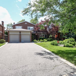 20 Carnegie Crescent, Toronto, ON