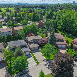 20 Carnegie Crescent, Toronto, ON
