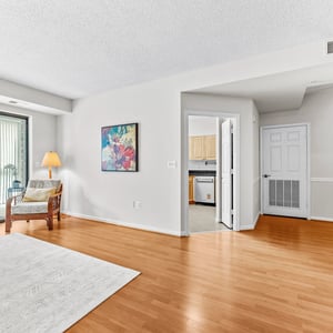 19355 Cypress Ridge Ter, 223, Leesburg, VA