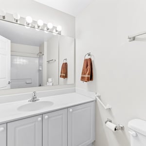19355 Cypress Ridge Ter, 223, Leesburg, VA