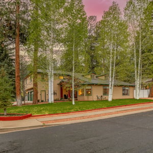 Beauty, Space, and Charm in University Highlands