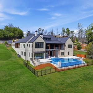 8510 Blue Heron Dr, Gainesville, GA