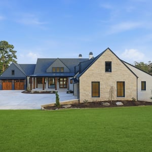 8510 Blue Heron Dr, Gainesville, GA