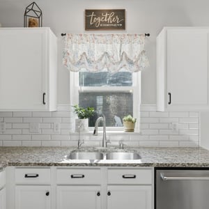 4245 Avondale Ln, Cumming, GA