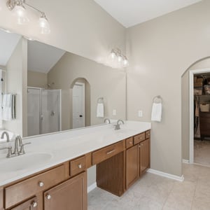 4245 Avondale Ln, Cumming, GA
