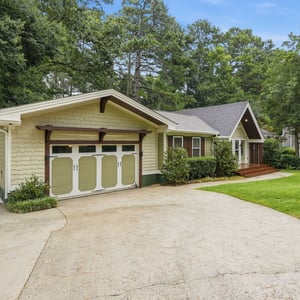 2945 Lakeside Dr, Cumming, GA