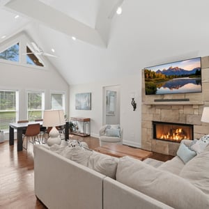 2945 Lakeside Dr, Cumming, GA