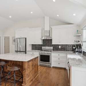 2945 Lakeside Dr, Cumming, GA
