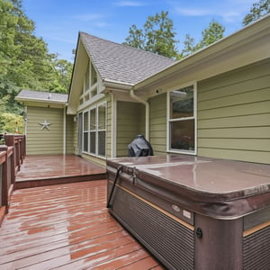 2945 Lakeside Dr, Cumming, GA