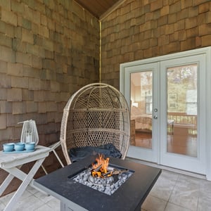 2945 Lakeside Dr, Cumming, GA