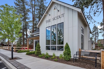 560 E Main Avenue, Sisters, OR