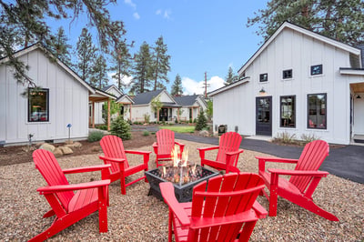 560 E Main Avenue, Sisters, OR