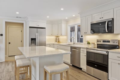 4 Richard Road, Hudson, MA