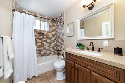 8121 N Kentland Ave., West Hills, CA