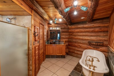 54685 Silver Fox Drive, Bend, OR