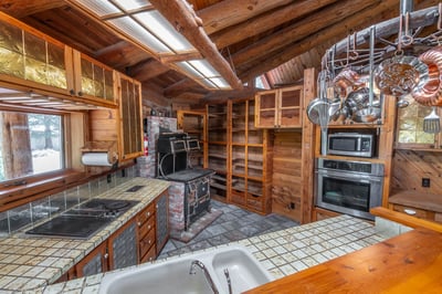 54685 Silver Fox Drive, Bend, OR